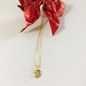 🔥❤️Beautiful initials S necklace with pendant surrounded by fashion Diamond